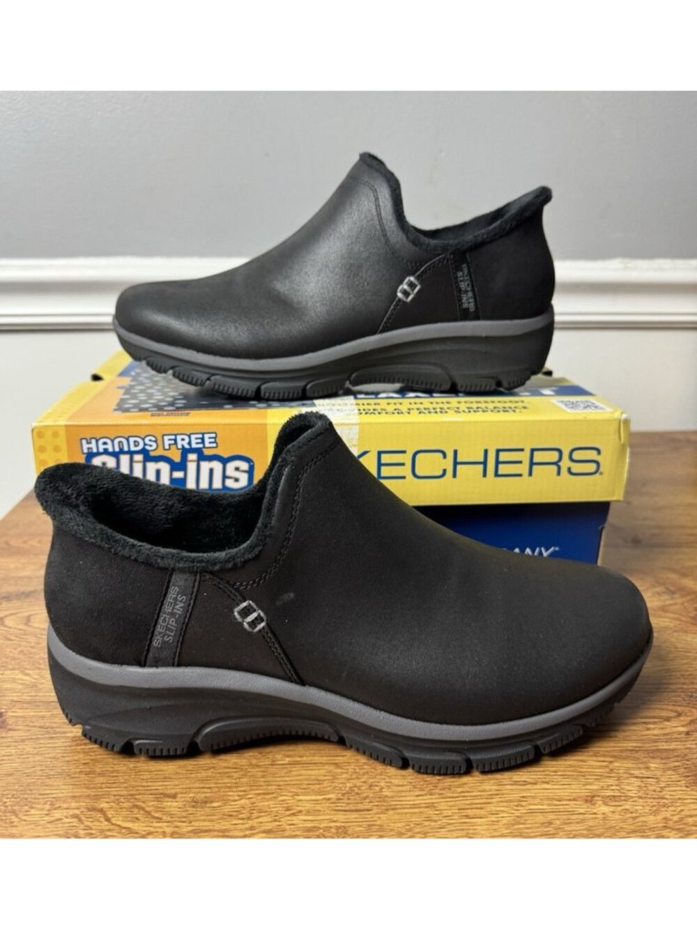 Skechers Slip-ins Shoes Easy Going Modern Hour Slip On Women Black Size 10